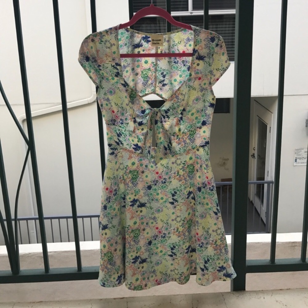 Crepe Dress with Cutout